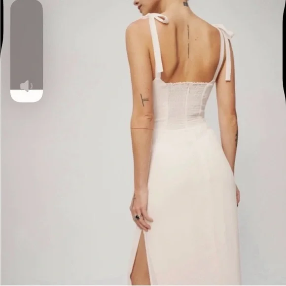 Besse reformation white dress size 4 - Picture 2 of 7